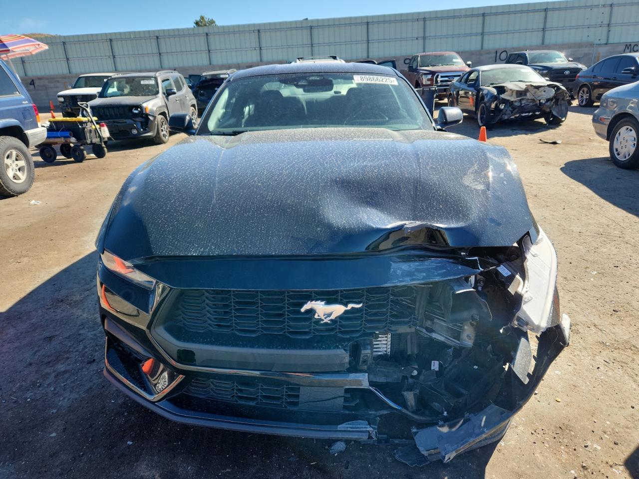 2025 Ford Mustang - zdjęcie 5