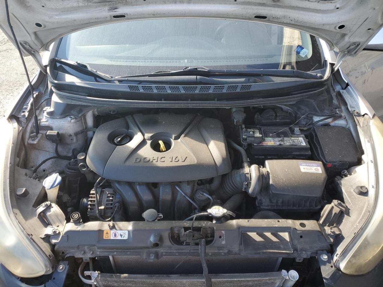 2014 Hyundai Elantra Se - zdjęcie 12