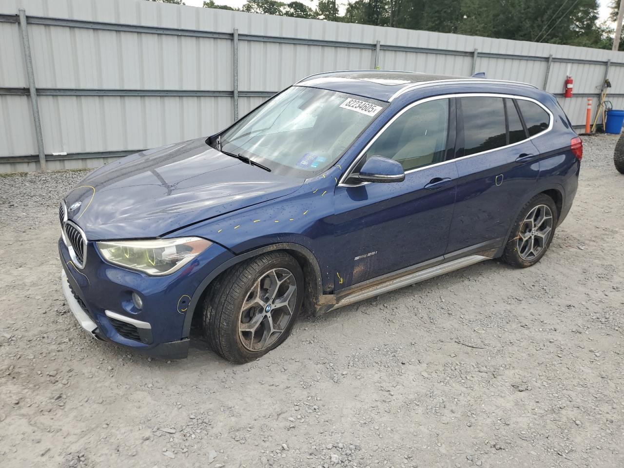 BMW X1 - zdjęcie 1