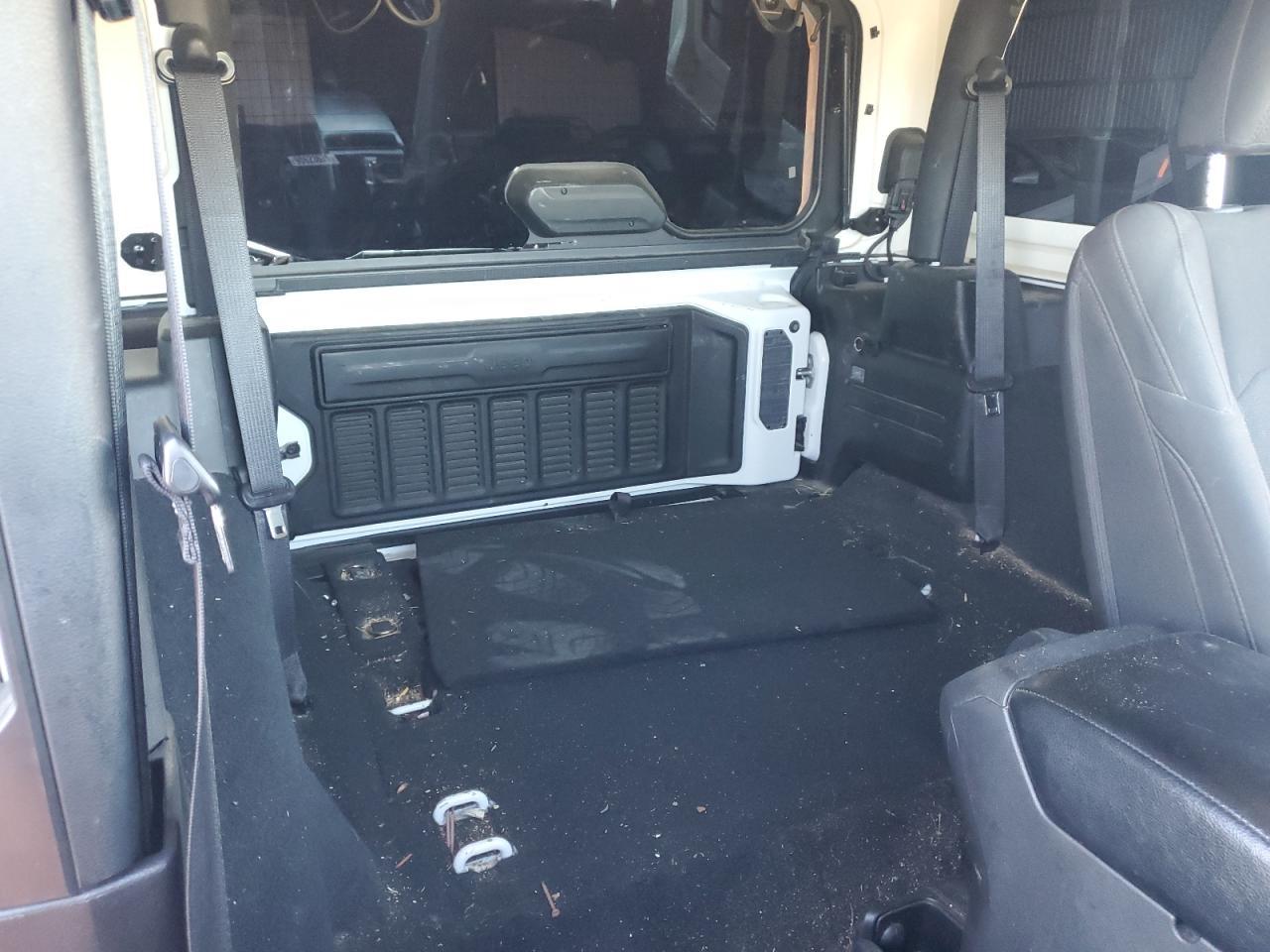 2022 Jeep Wrangler - zdjęcie 11