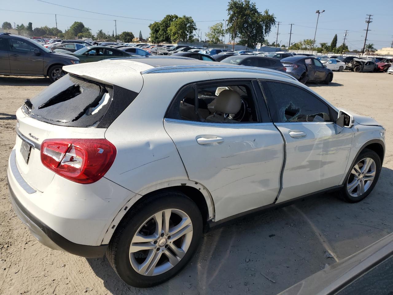 2015 Mercedes-Benz Gla 250 4Matic - zdjęcie 3