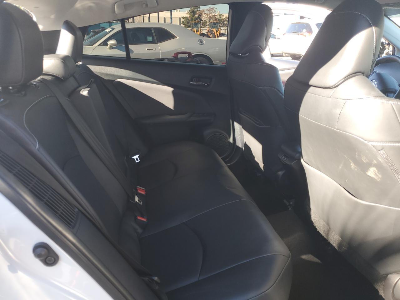 2021 Toyota Prius - zdjęcie 10