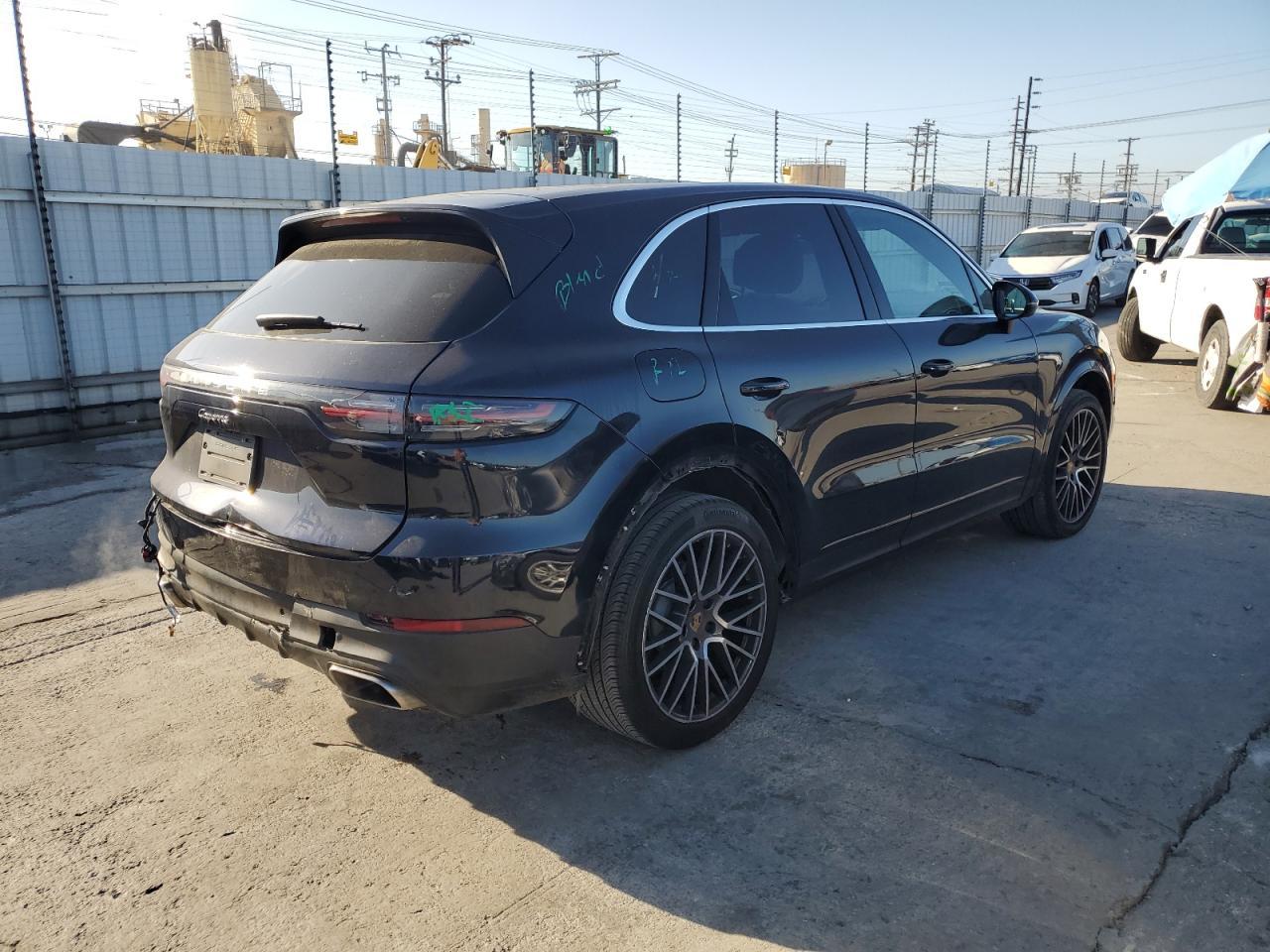 2023 Porsche Cayenne Base - zdjęcie 3