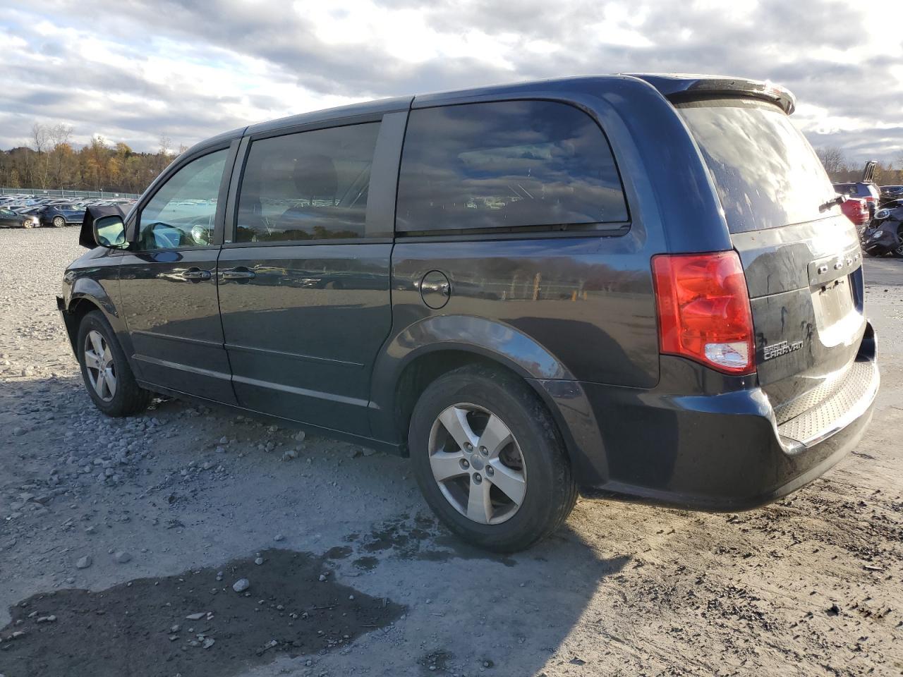 2013 Dodge Caravan - zdjęcie 2