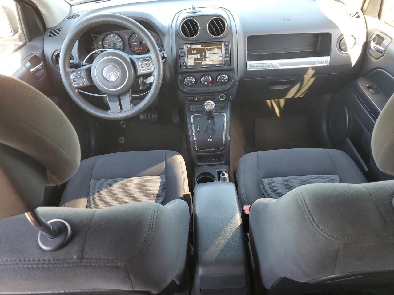 2016 Jeep Compass - zdjęcie 8