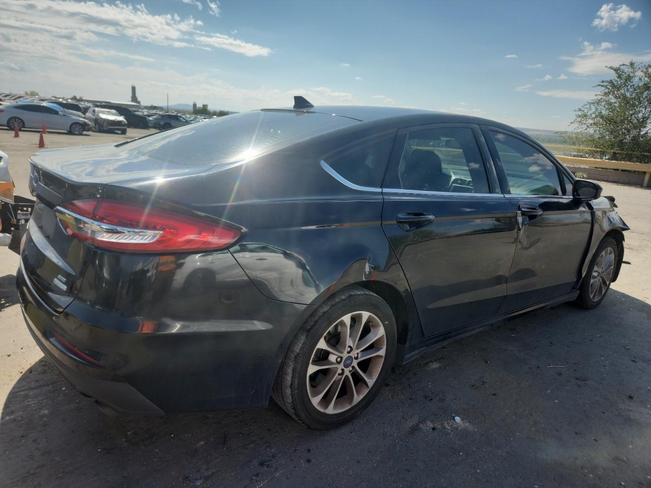 2020 Ford Fusion - zdjęcie 3