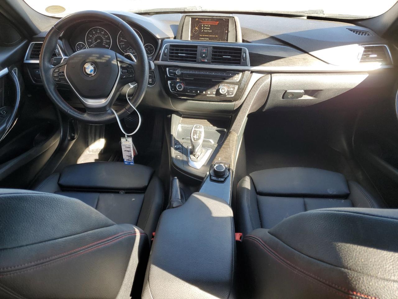 2017 BMW 330 Xi - zdjęcie 8