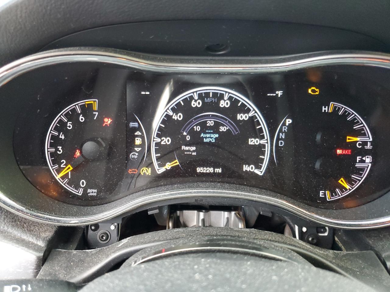 2018 Jeep Grand Cherokee - zdjęcie 9