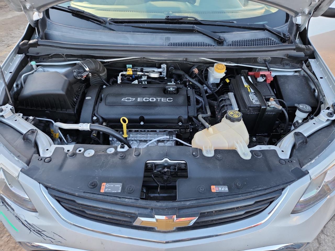 2017 Chevrolet Sonic Ls - zdjęcie 11