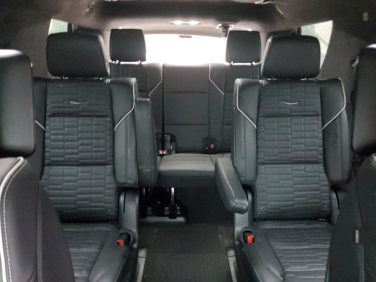 2024 Cadillac Escalade - zdjęcie 10