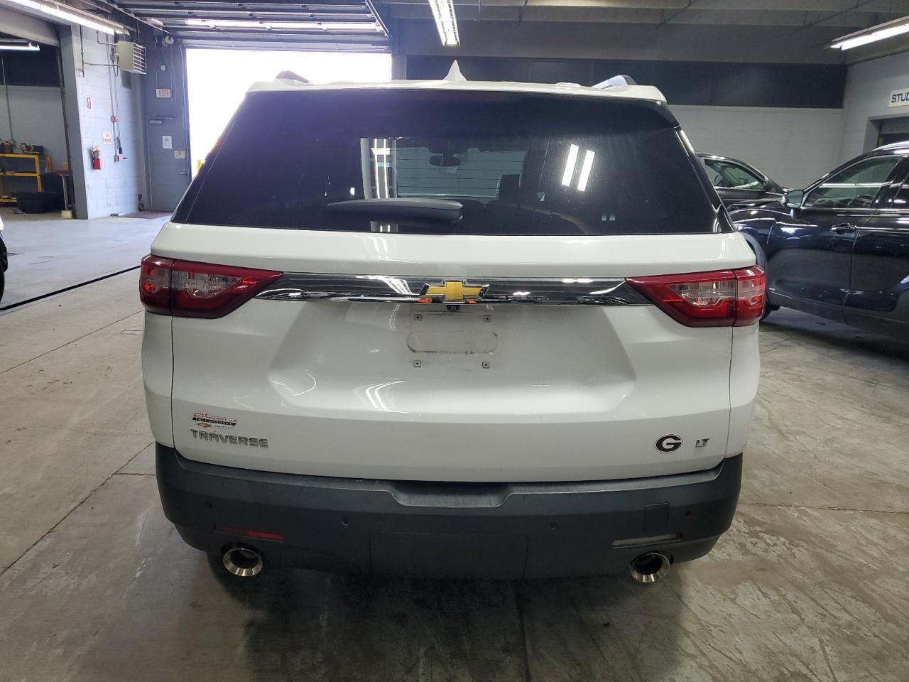 2021 Chevrolet Traverse Lt - zdjęcie 6