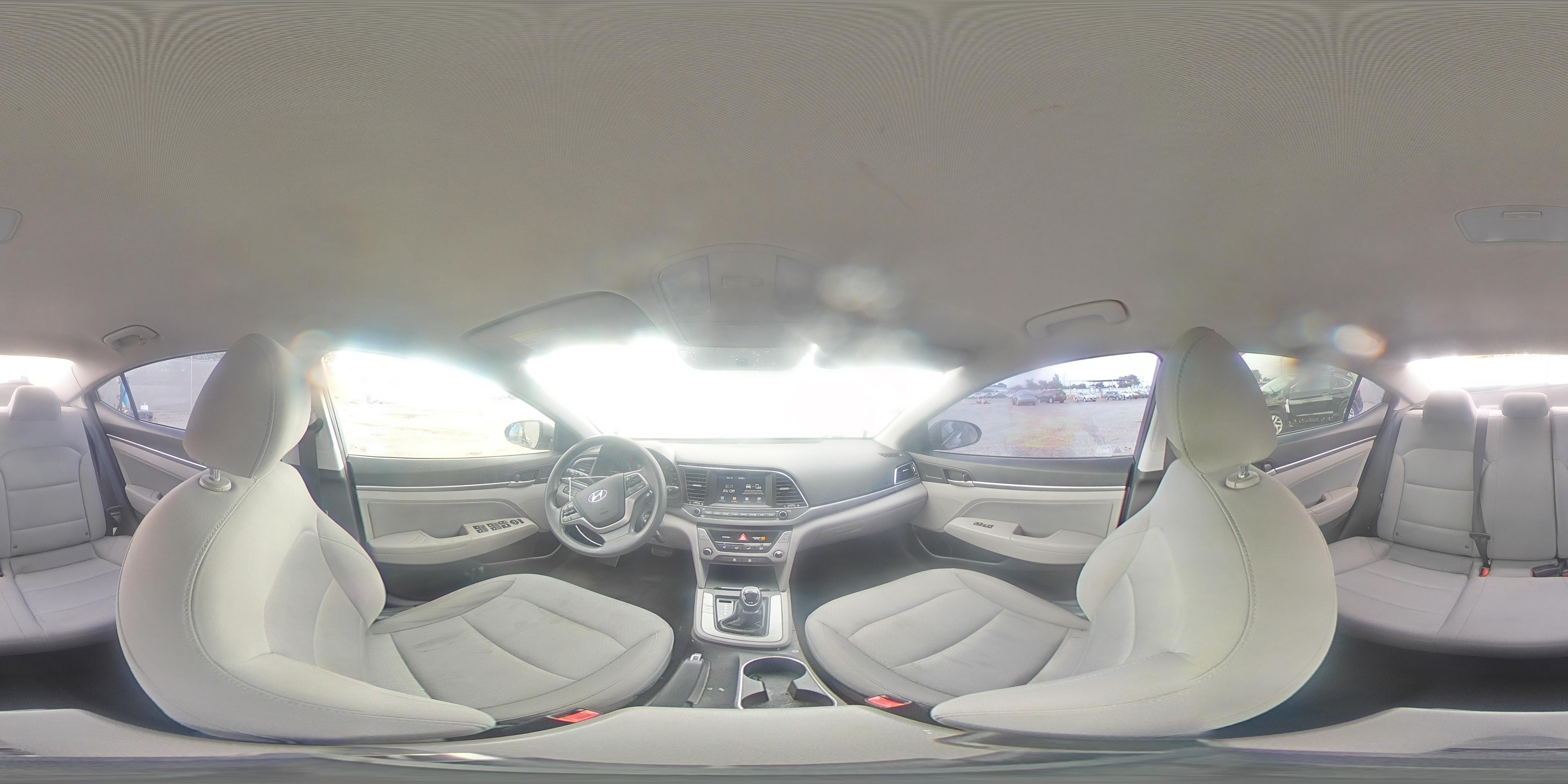 2018 Hyundai Elantra - zdjęcie 15