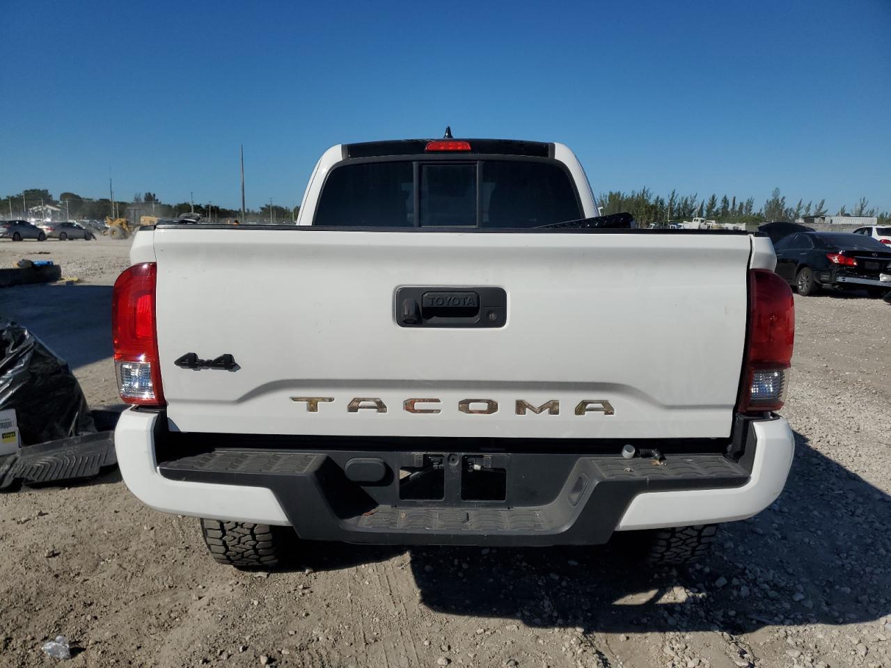 2023 Toyota Tacoma - zdjęcie 6