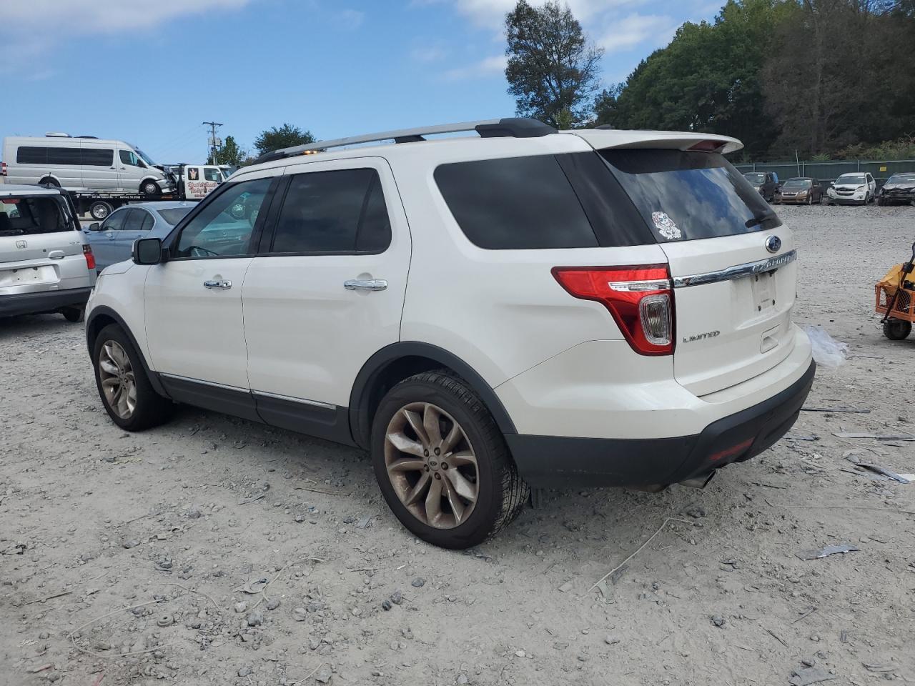 2014 Ford Explorer - zdjęcie 2