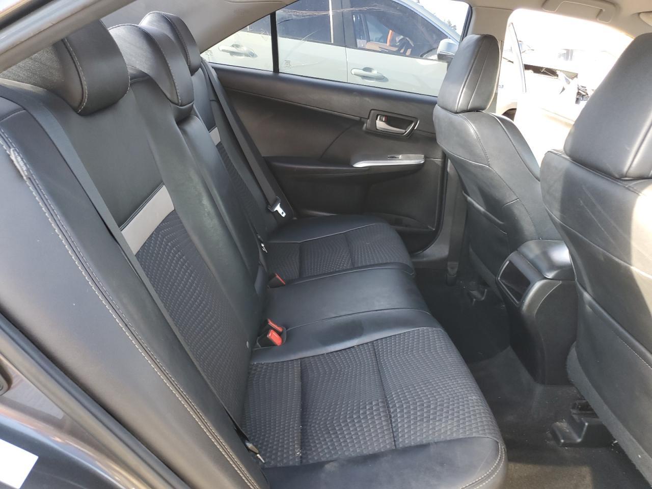 2014 Toyota Camry - zdjęcie 10