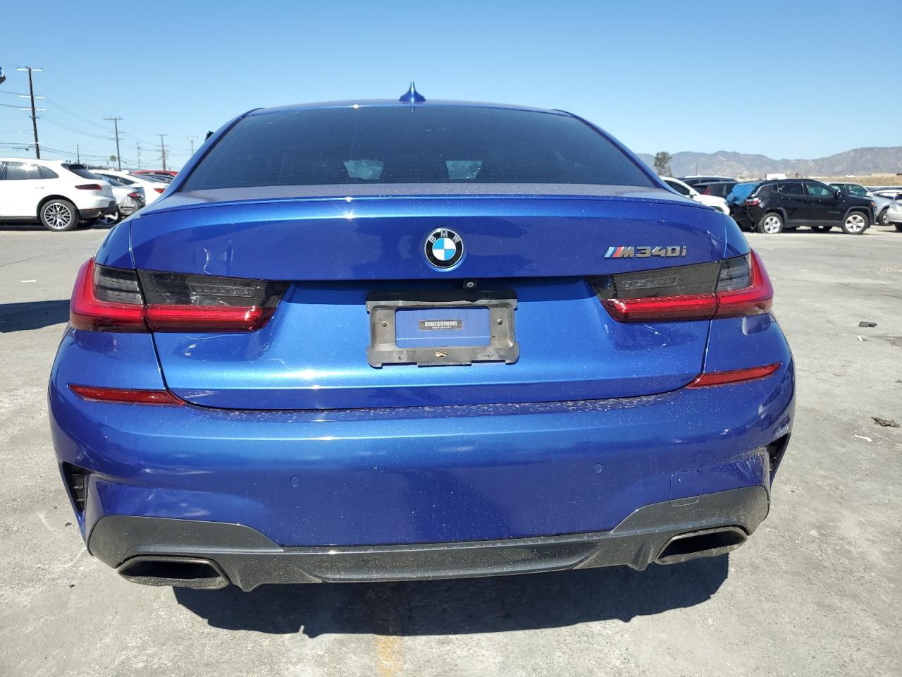 2020 BMW Seria 3 - zdjęcie 6