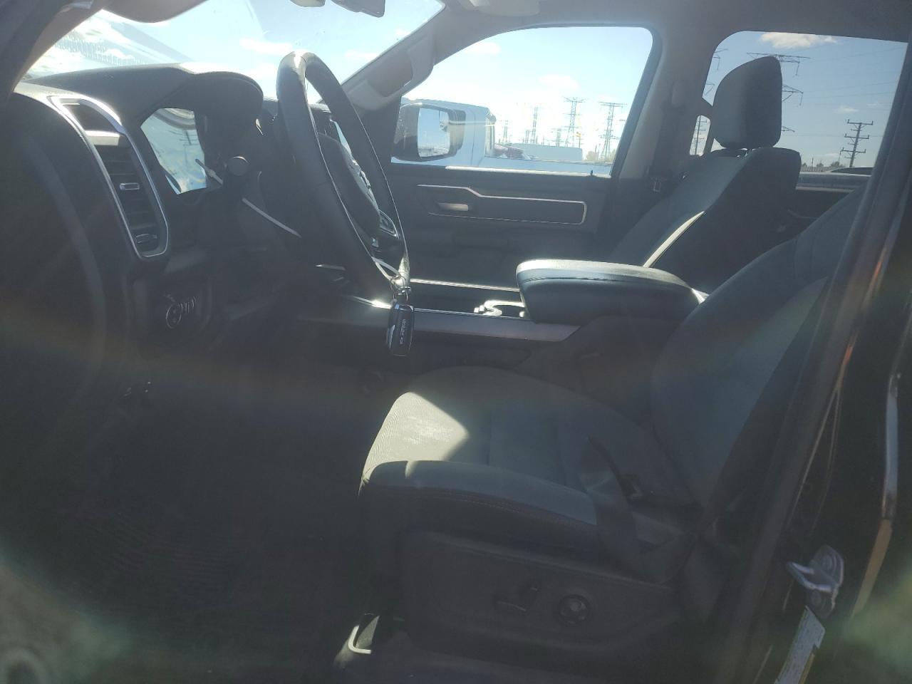 2019 RAM 1500 - zdjęcie 7