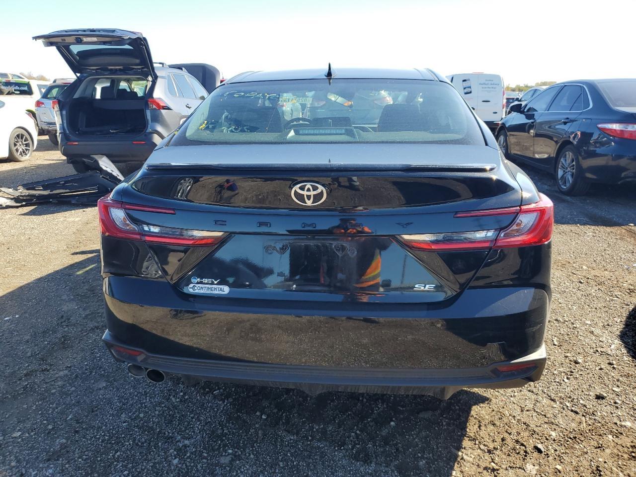 2025 Toyota Camry Xse - zdjęcie 6
