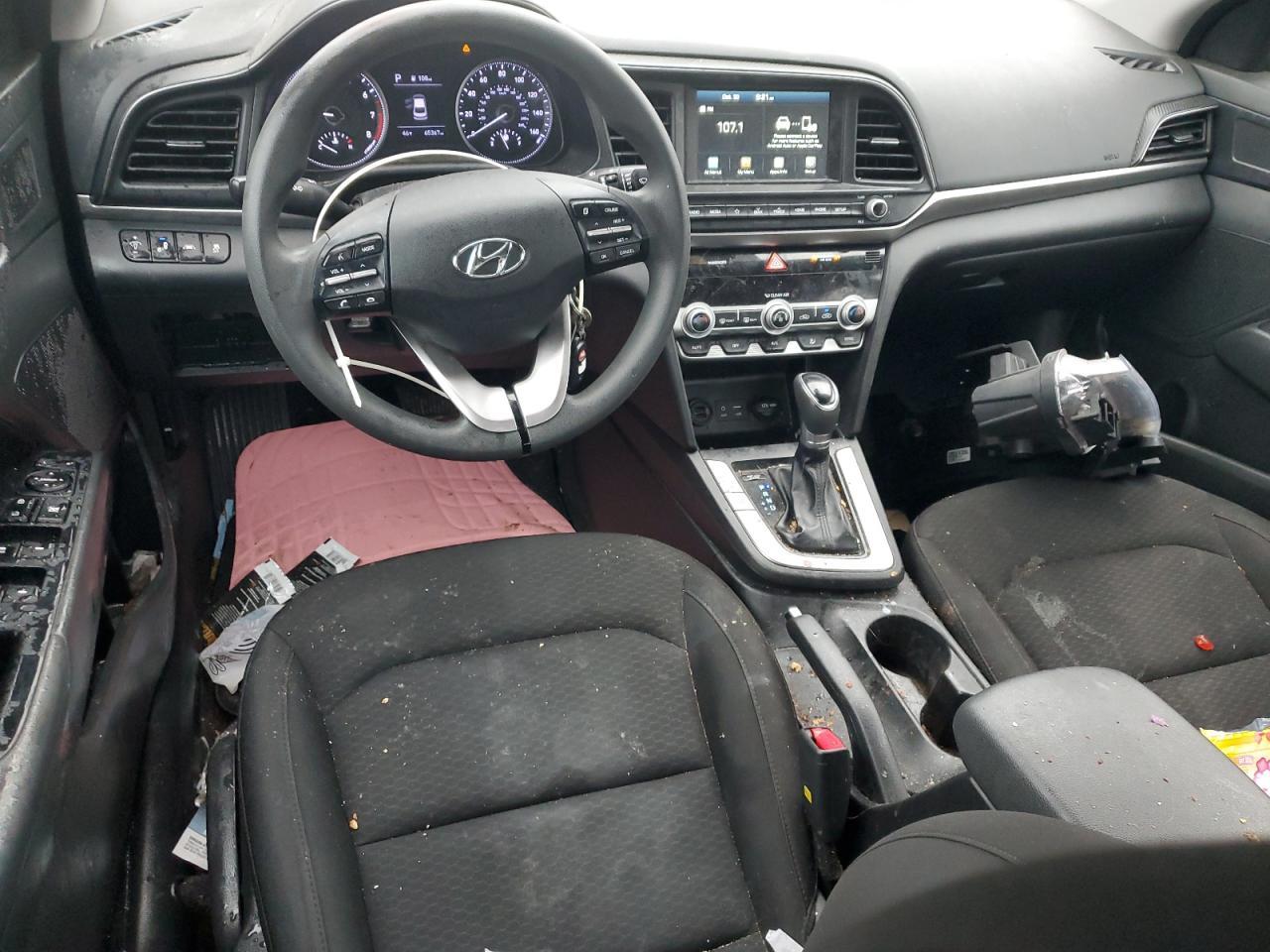 2020 Hyundai Elantra - zdjęcie 8