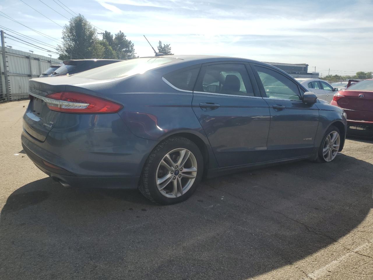2018 Ford Fusion - zdjęcie 3