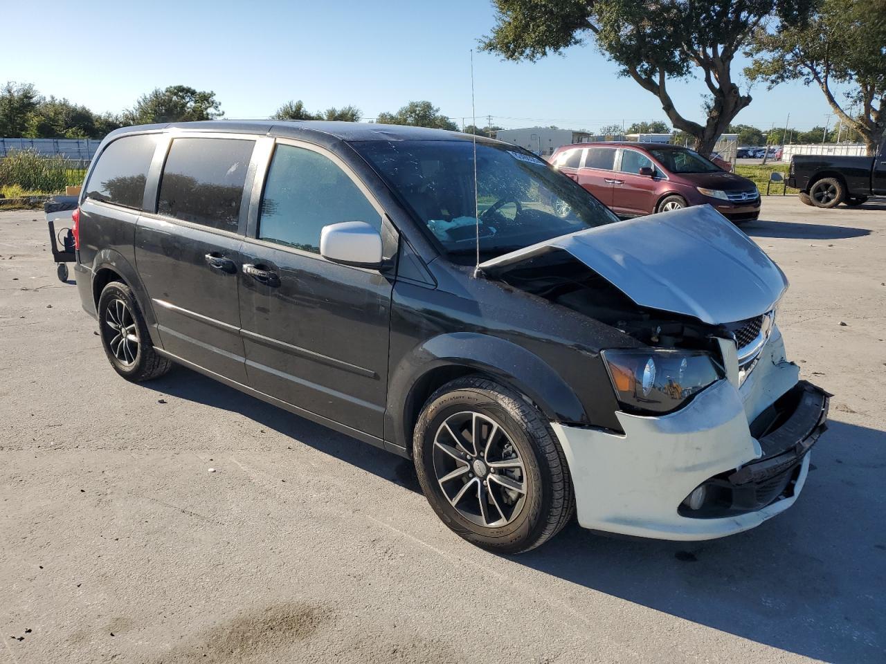2017 Dodge Grand Caravan Gt - zdjęcie 4