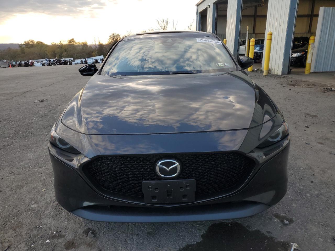2022 Mazda 3 - zdjęcie 5