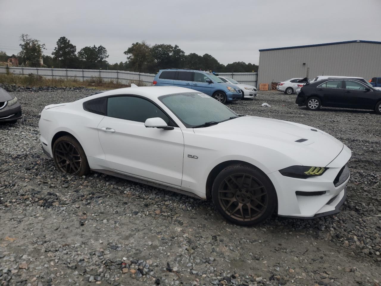 2020 Ford Mustang - zdjęcie 4