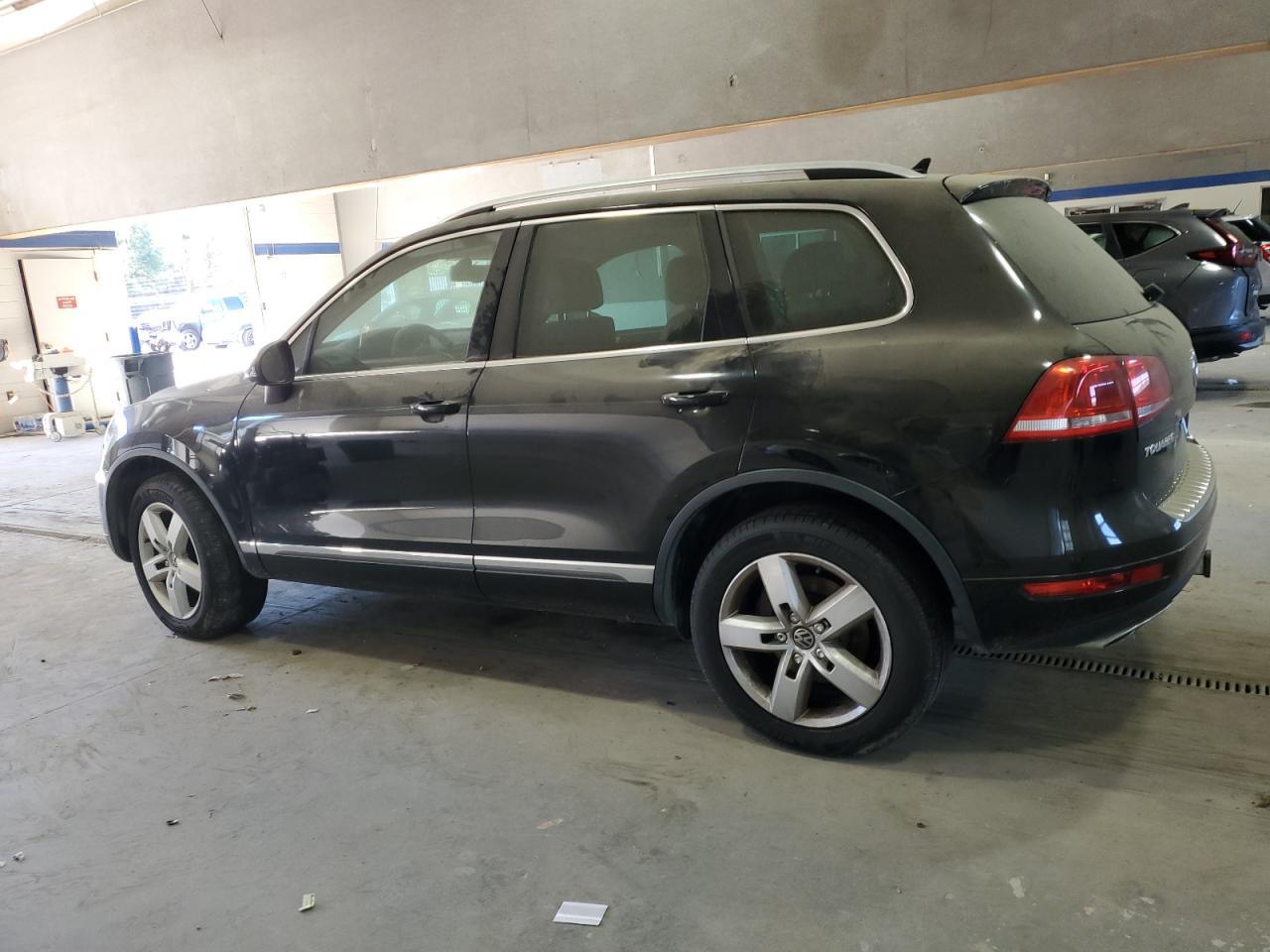 2014 Volkswagen Touareg V6 Tdi - zdjęcie 2