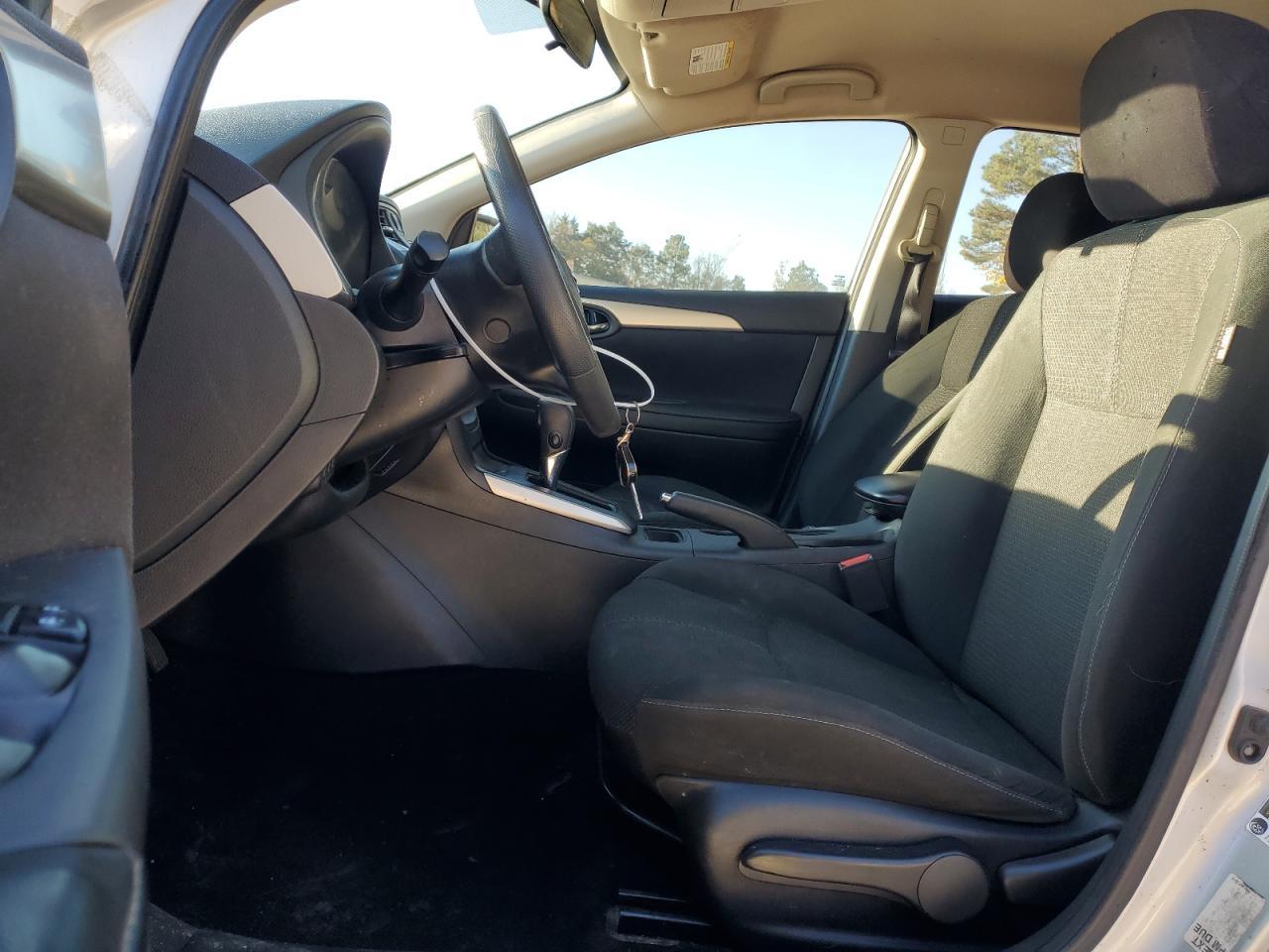 2018 Nissan Sentra S - zdjęcie 7