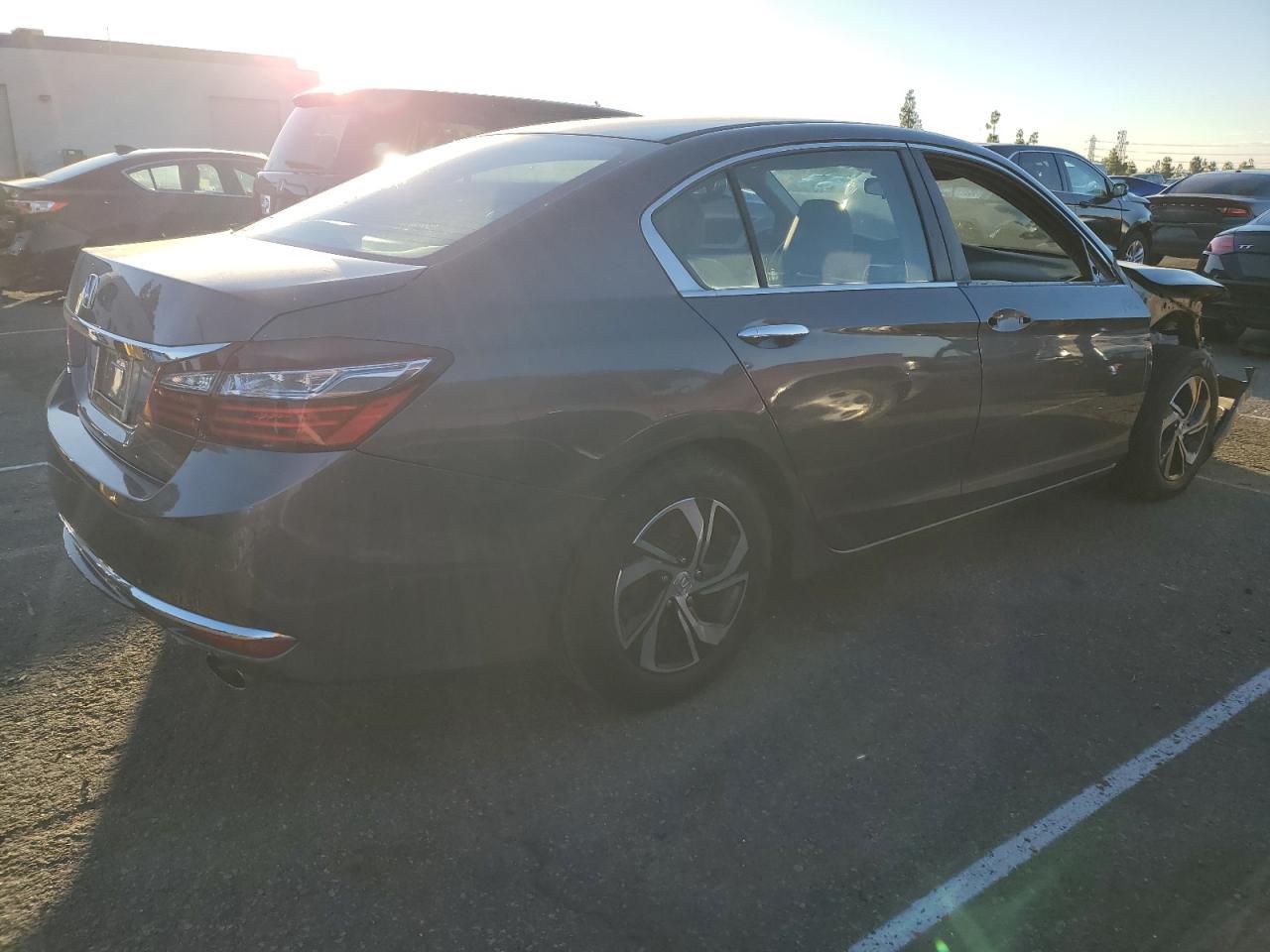 2016 Honda Accord - zdjęcie 3