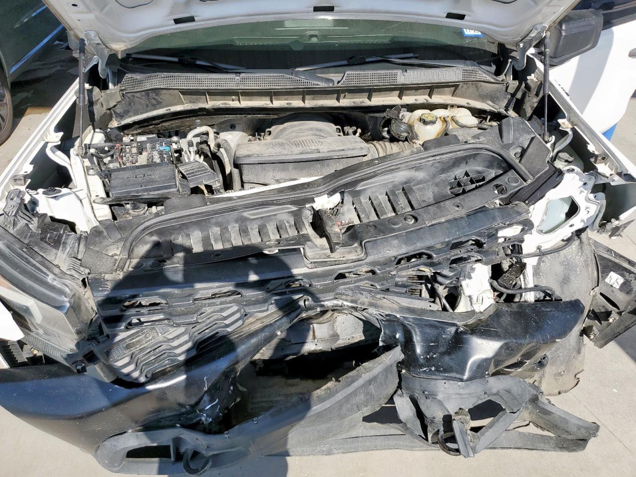 2021 Chevrolet Silverado - zdjęcie 11