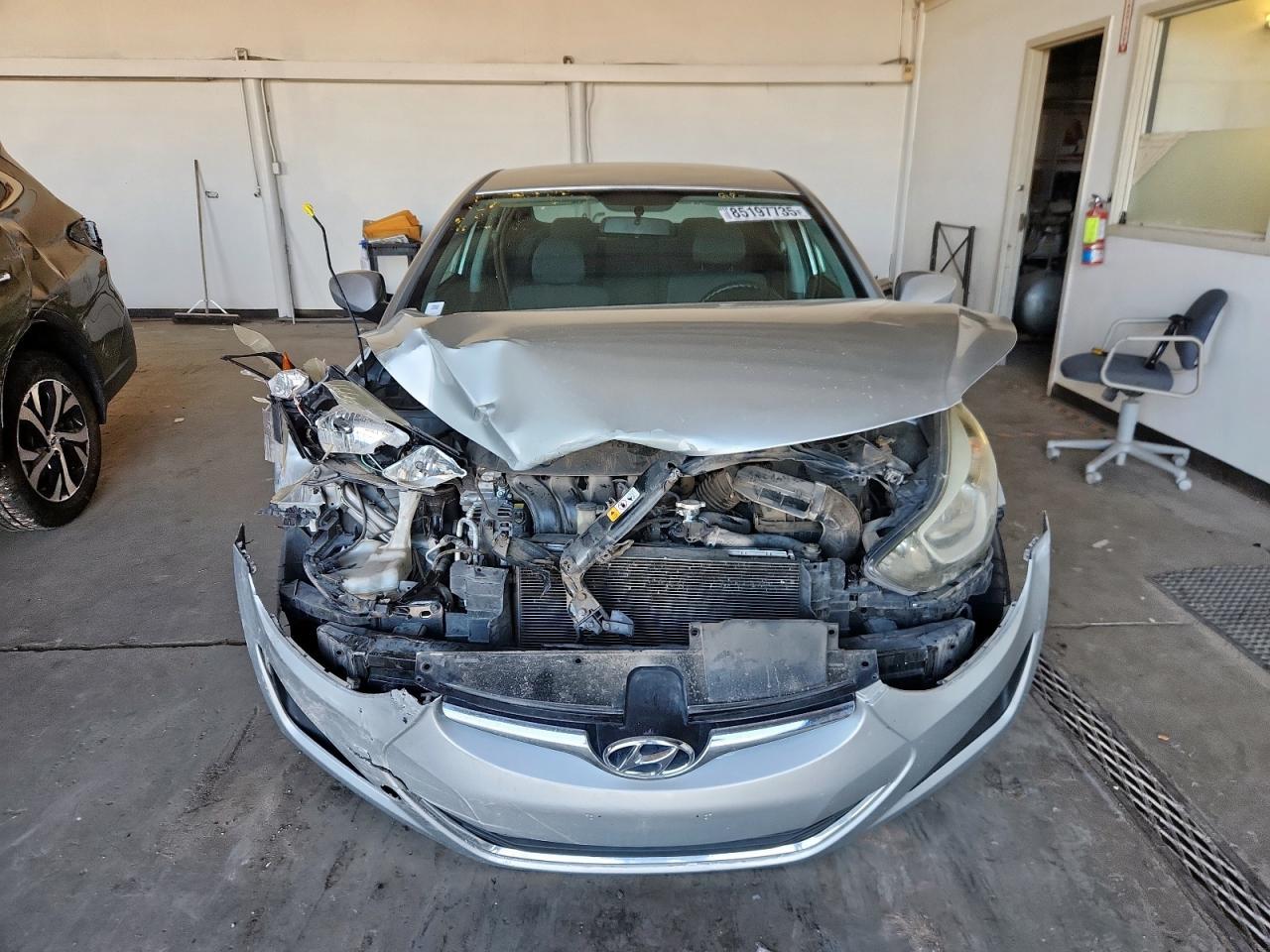 2015 Hyundai Elantra - zdjęcie 5