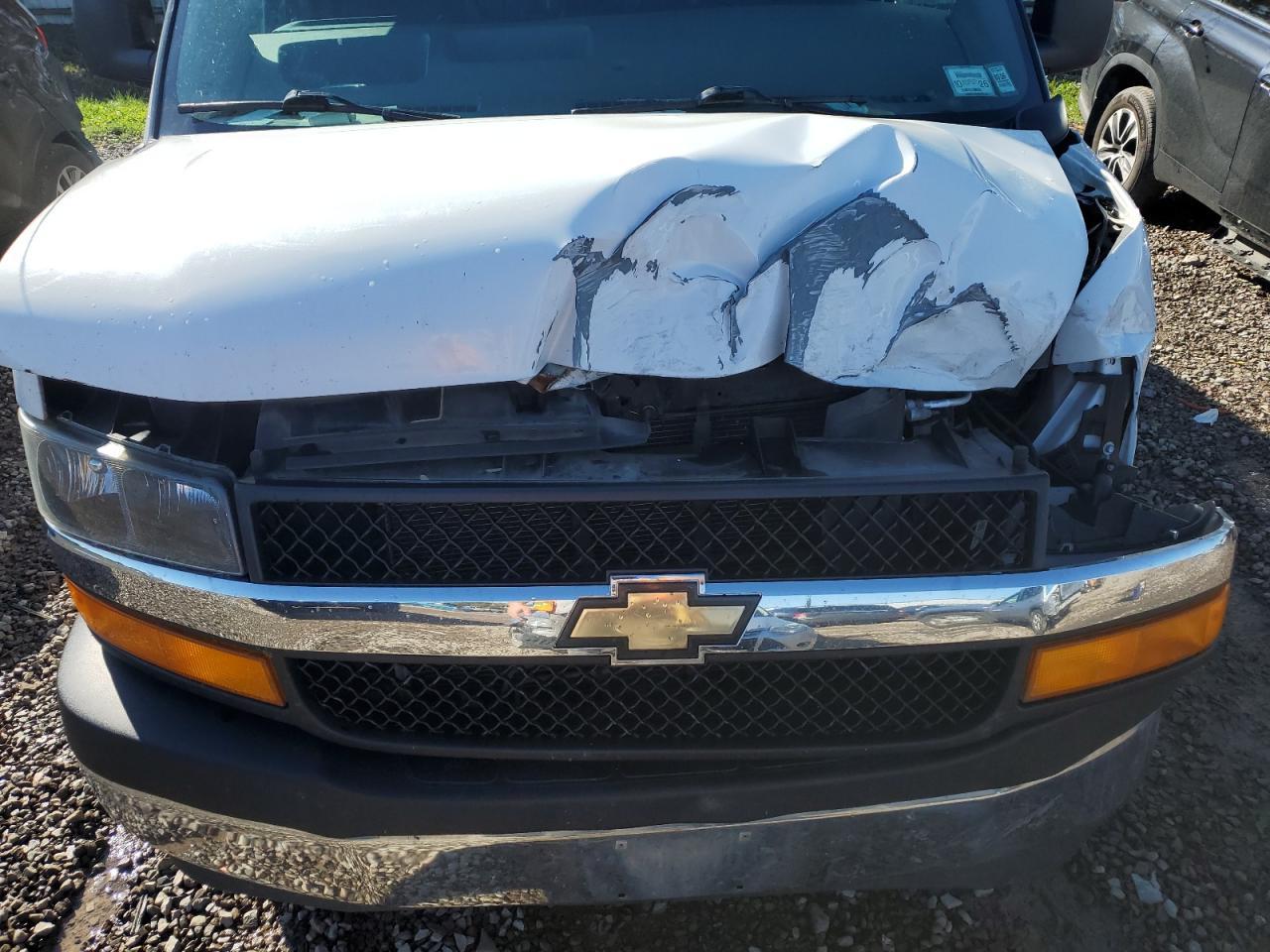 2018 Chevrolet Express G2500 - zdjęcie 12