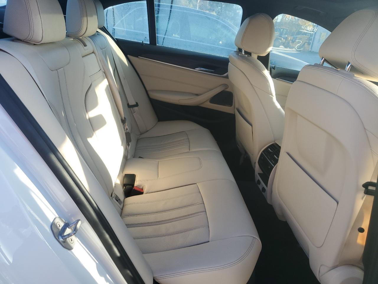 2018 BMW 530Xe - zdjęcie 10