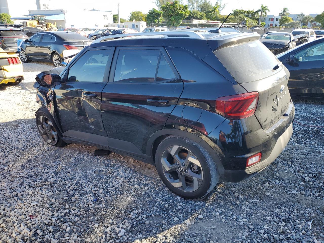 2024 Hyundai Venue Sel - zdjęcie 2