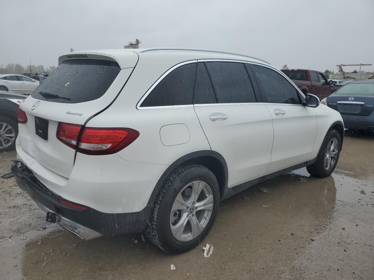 2017 Mercedes-Benz GLC - zdjęcie 3