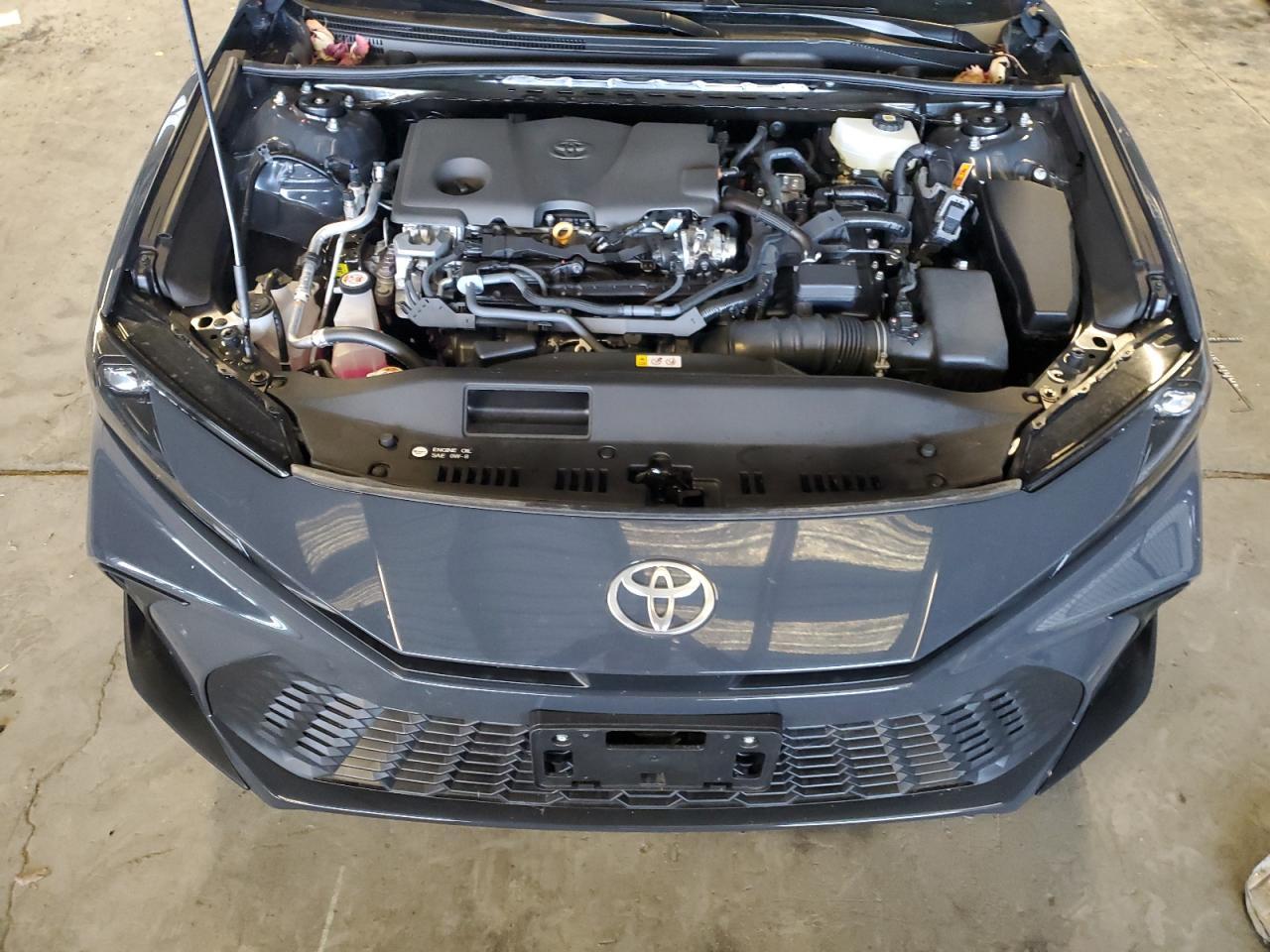 2025 Toyota Camry - zdjęcie 11