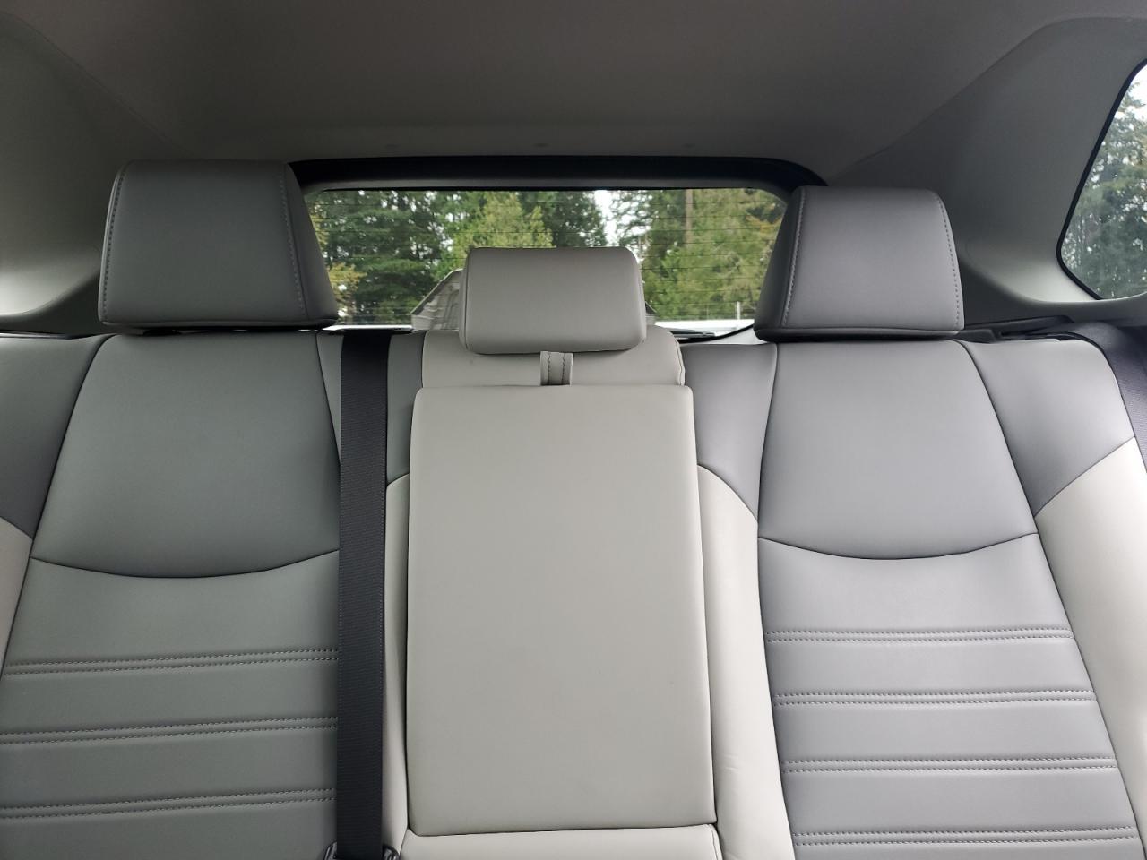 2021 Toyota RAV 4 - zdjęcie 10