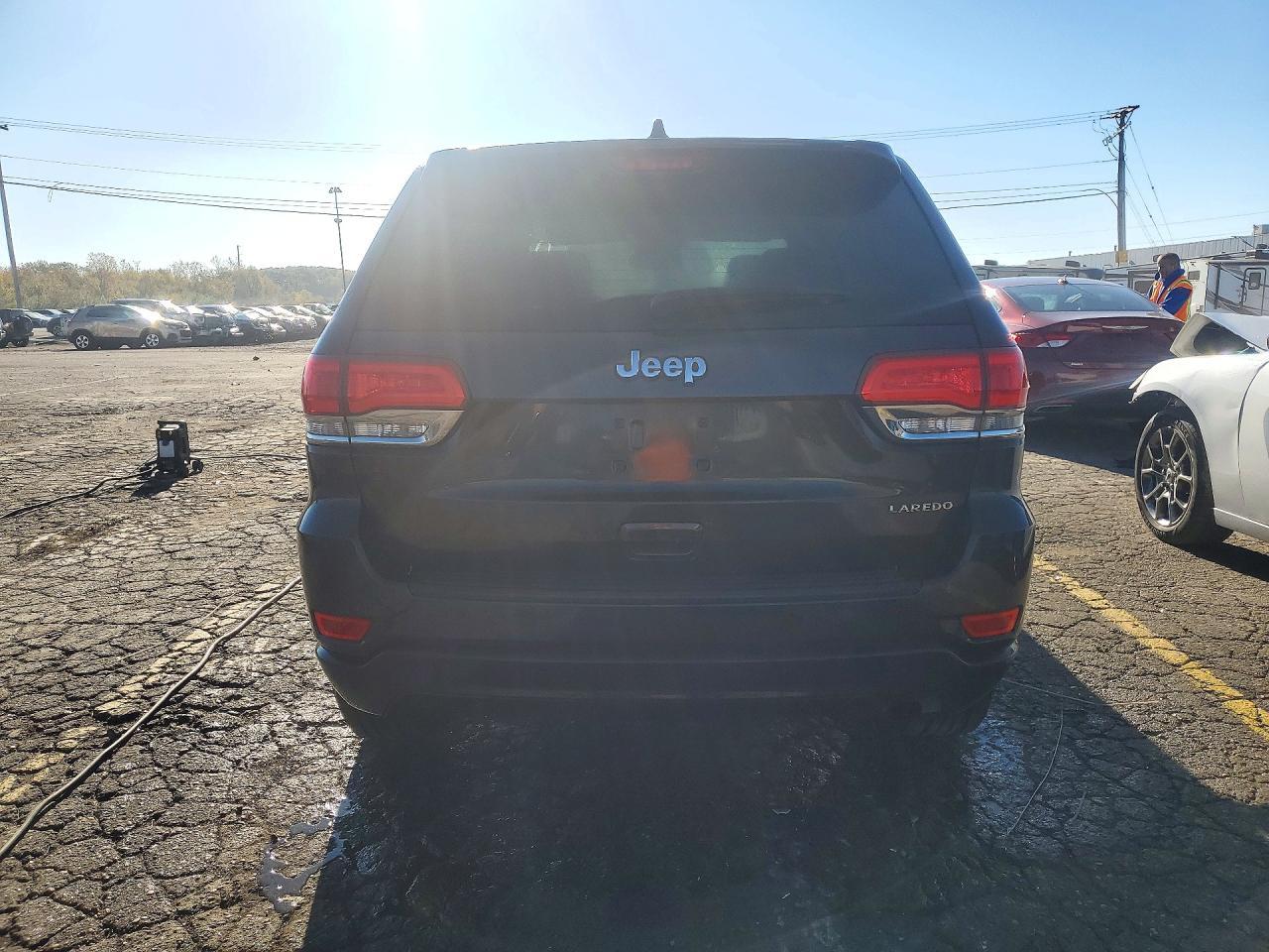 2014 Jeep Grand Cherokee Laredo - zdjęcie 6
