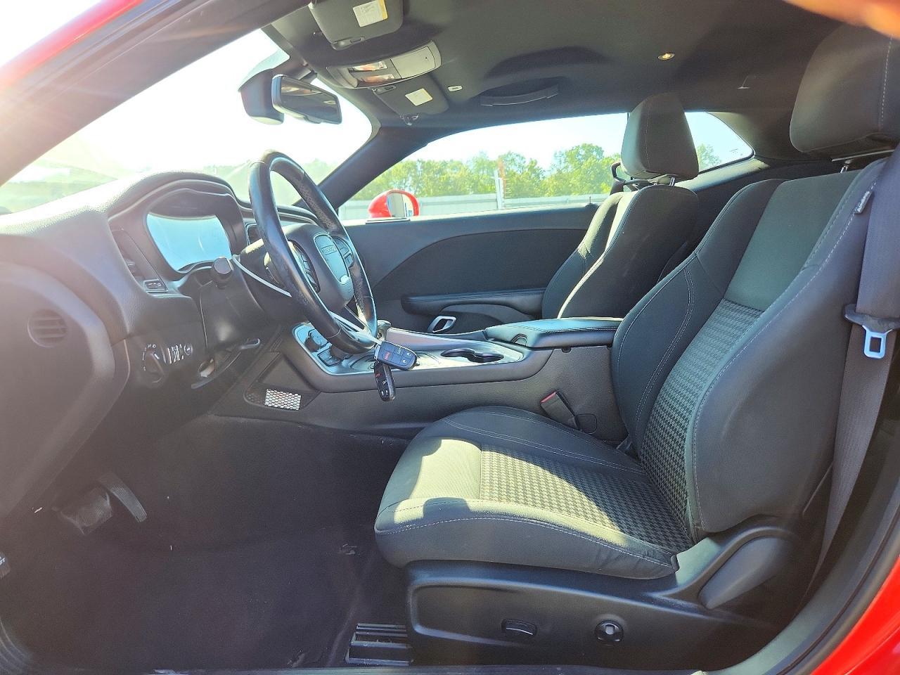 2019 Dodge Challenger Sxt - zdjęcie 7