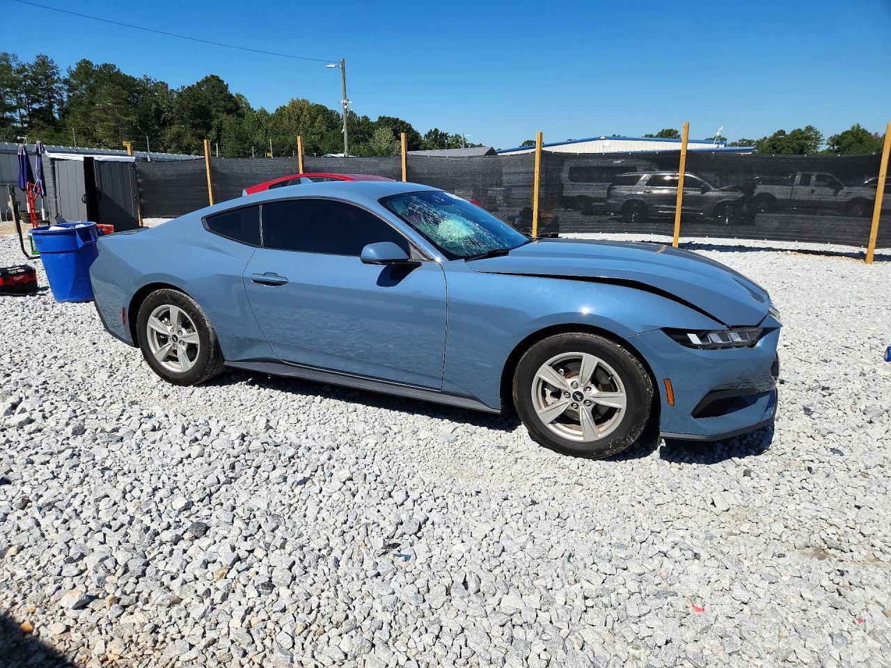 2024 Ford Mustang - zdjęcie 4