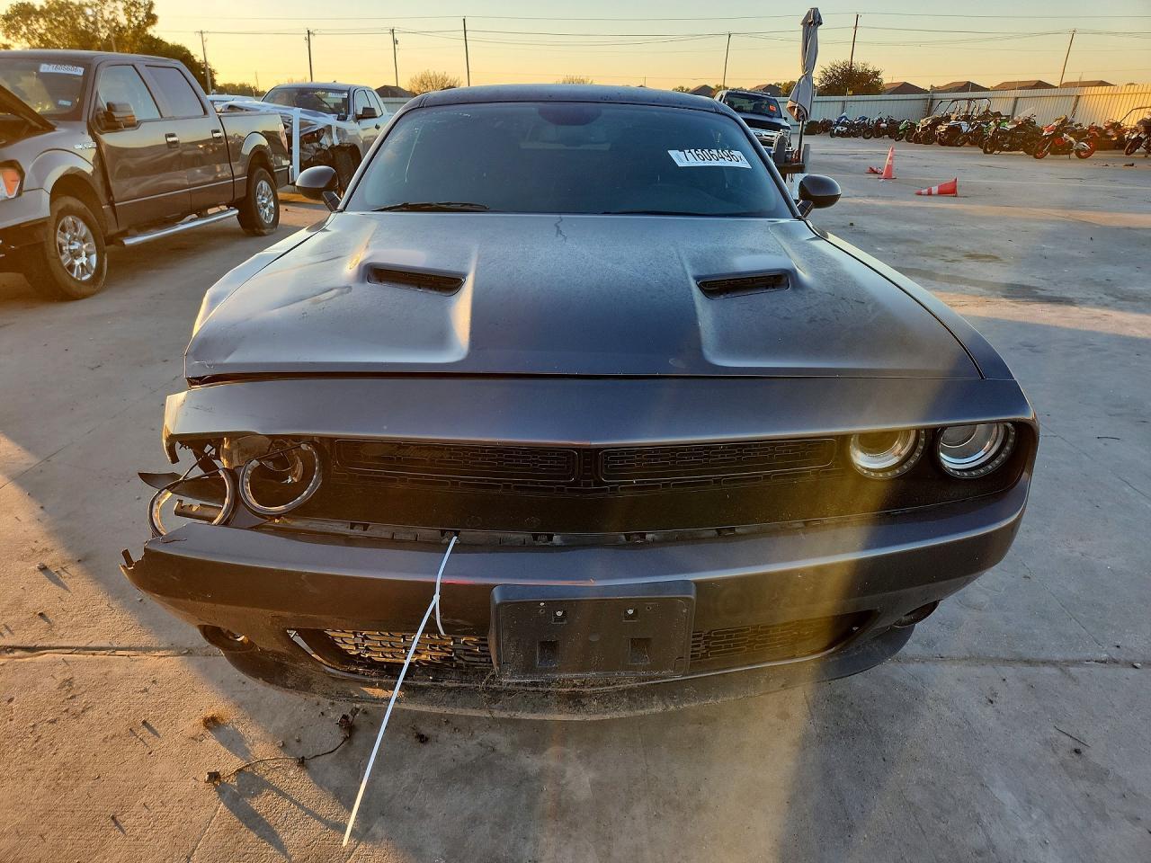 2019 Dodge Challenger Sxt - zdjęcie 5