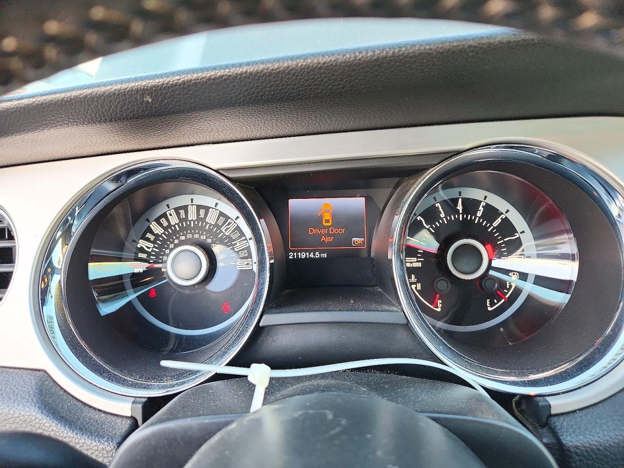 2013 Ford Mustang - zdjęcie 9