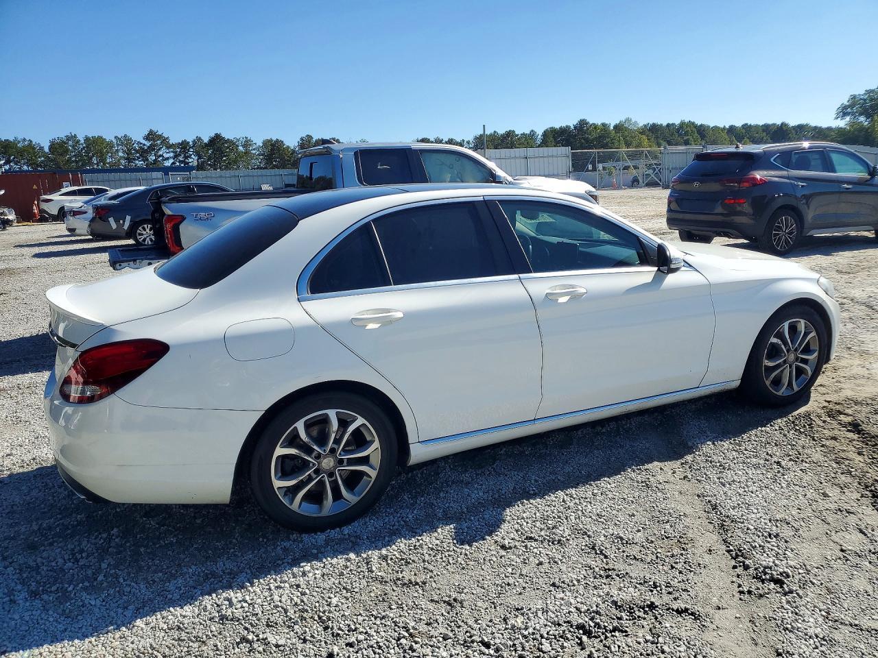 2016 Mercedes-Benz C 300 - zdjęcie 3