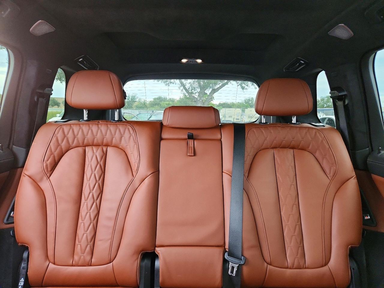 2026 BMW X7 M60I - zdjęcie 10