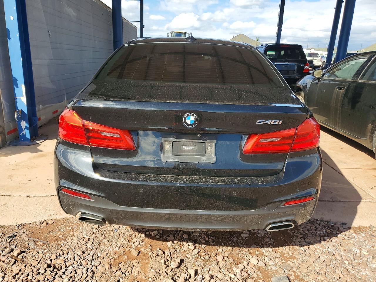 2019 BMW Seria 5 540i - zdjęcie 6