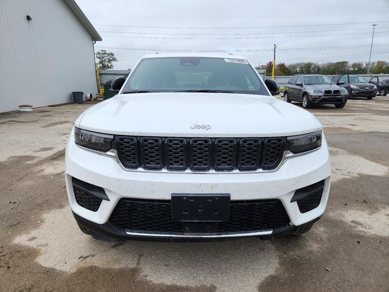 2025 Jeep Grand Cherokee Laredo - zdjęcie 5