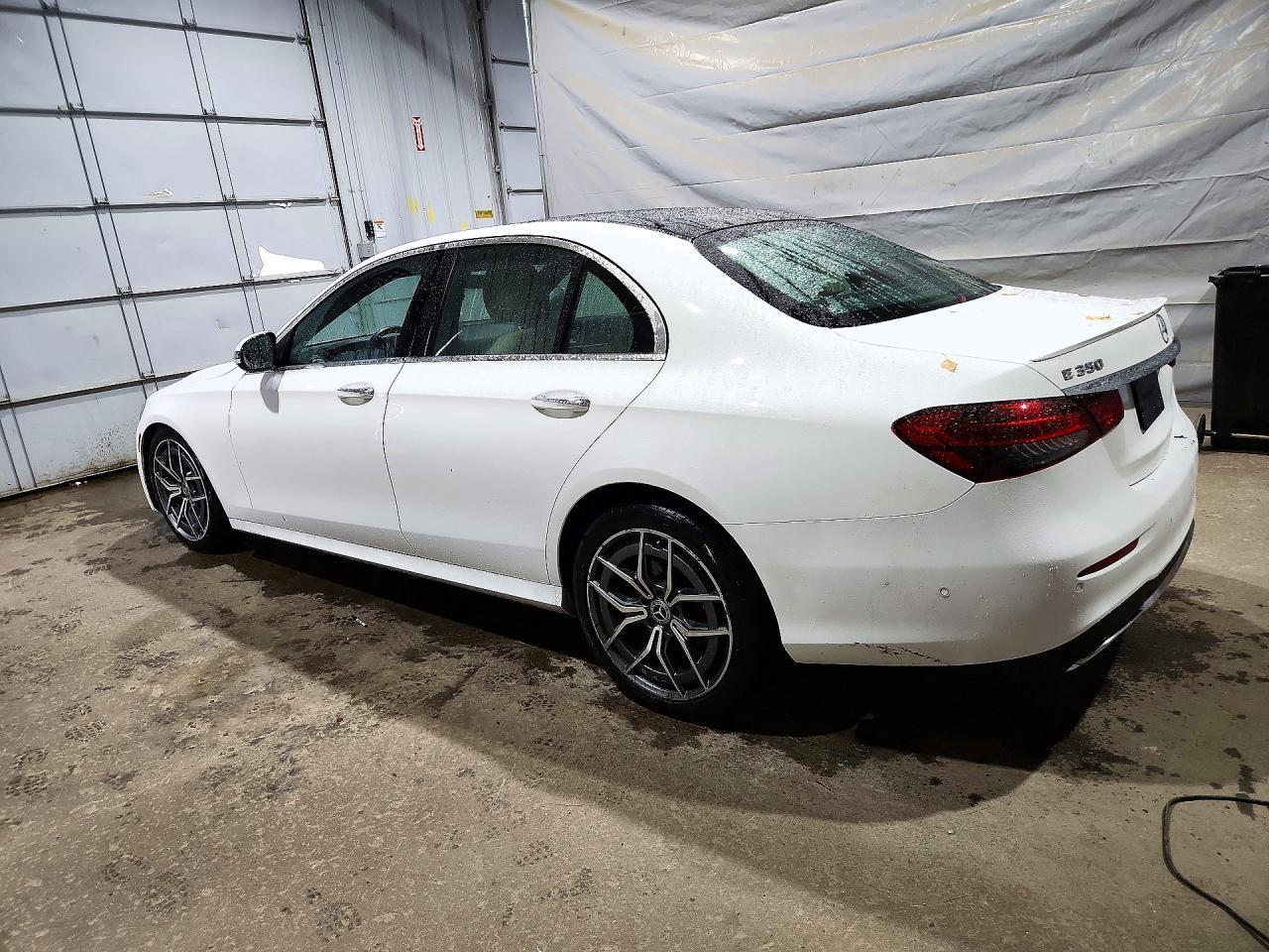 2021 Mercedes-Benz E 350 4Matic - zdjęcie 2