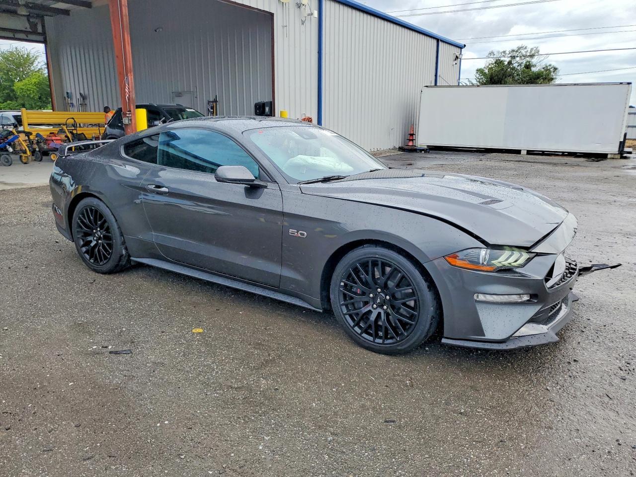 2019 Ford Mustang Gt - zdjęcie 4