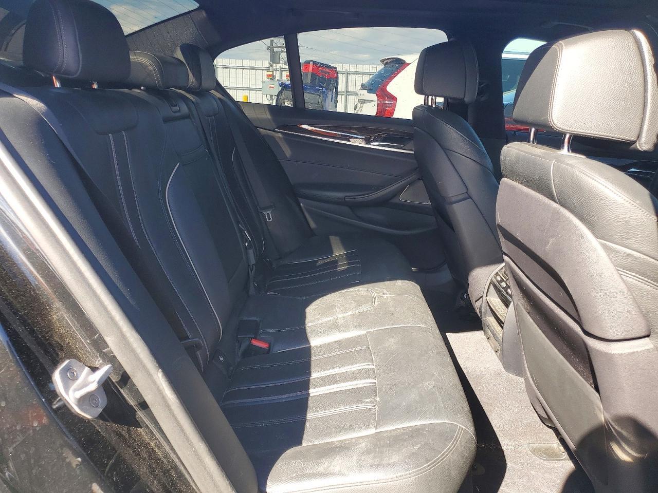 2018 BMW 530E - zdjęcie 10